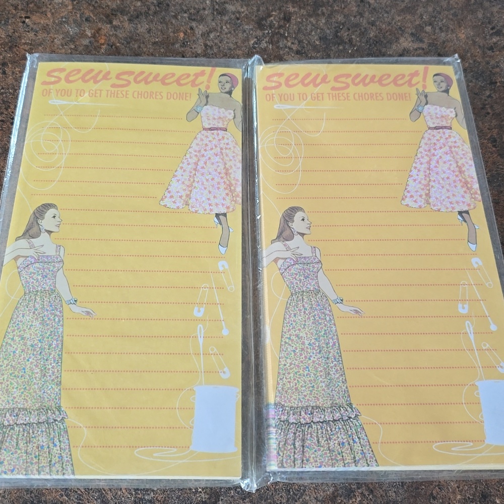 6 Full Cute Note Pads! - Picture 6 of 6